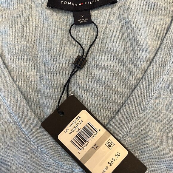 NWT Tommy Hilfiger Women's Plus V-neck Striped Blue Pullover Sweater, Size 1X - Picture 6 of 10